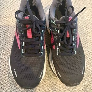 Brooks Women’s Athletic Shoes in Black with Pink Accents